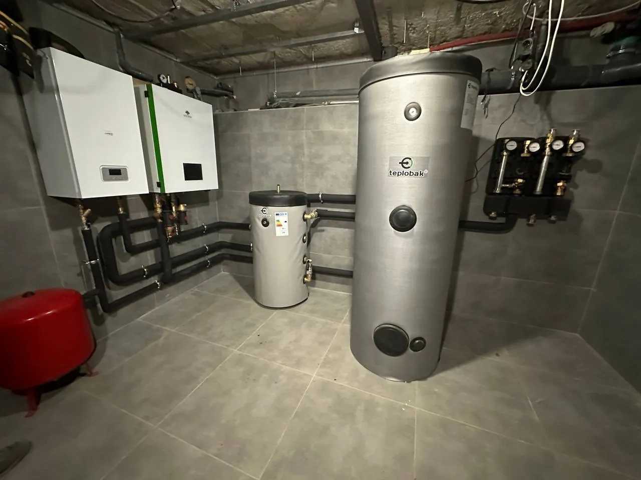 Landhaus mit Mycond Split Wärmepumpen der BeeSmart Serie